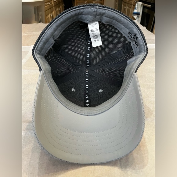 NWT Under Armour Classic fit Hat - Picture 4 of 4